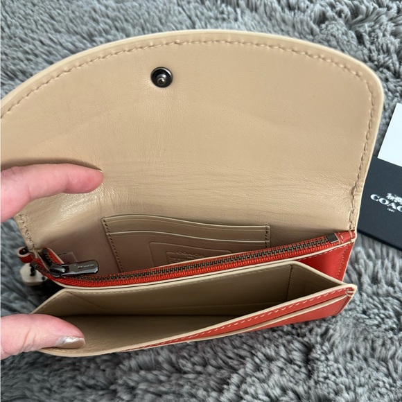 Coach Glovetan Clutch - Picture 5 of 10